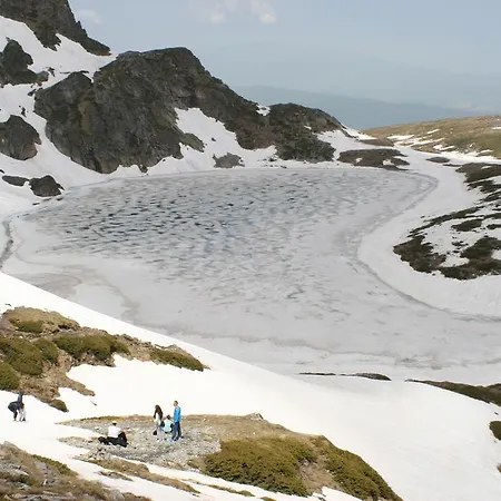 Хижа Rilski Ezera Hut *