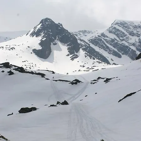 Rilski Ezera Hut * Паничище