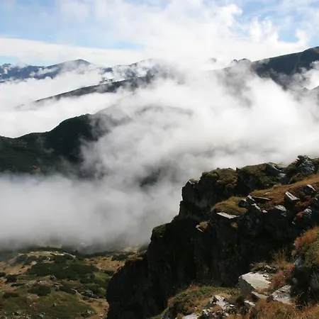 Rilski Ezera Hut Хижа