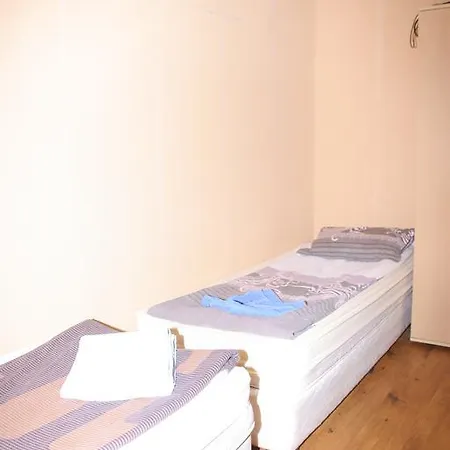 Rilski Ezera Hut Паничище