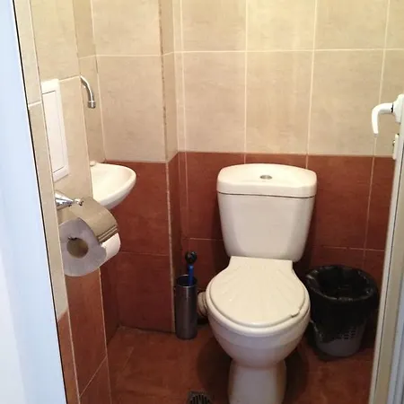 Rilski Ezera Hut Хижа