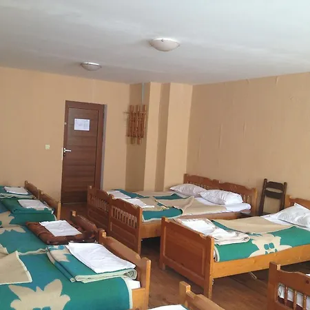 Rilski Ezera Hut *